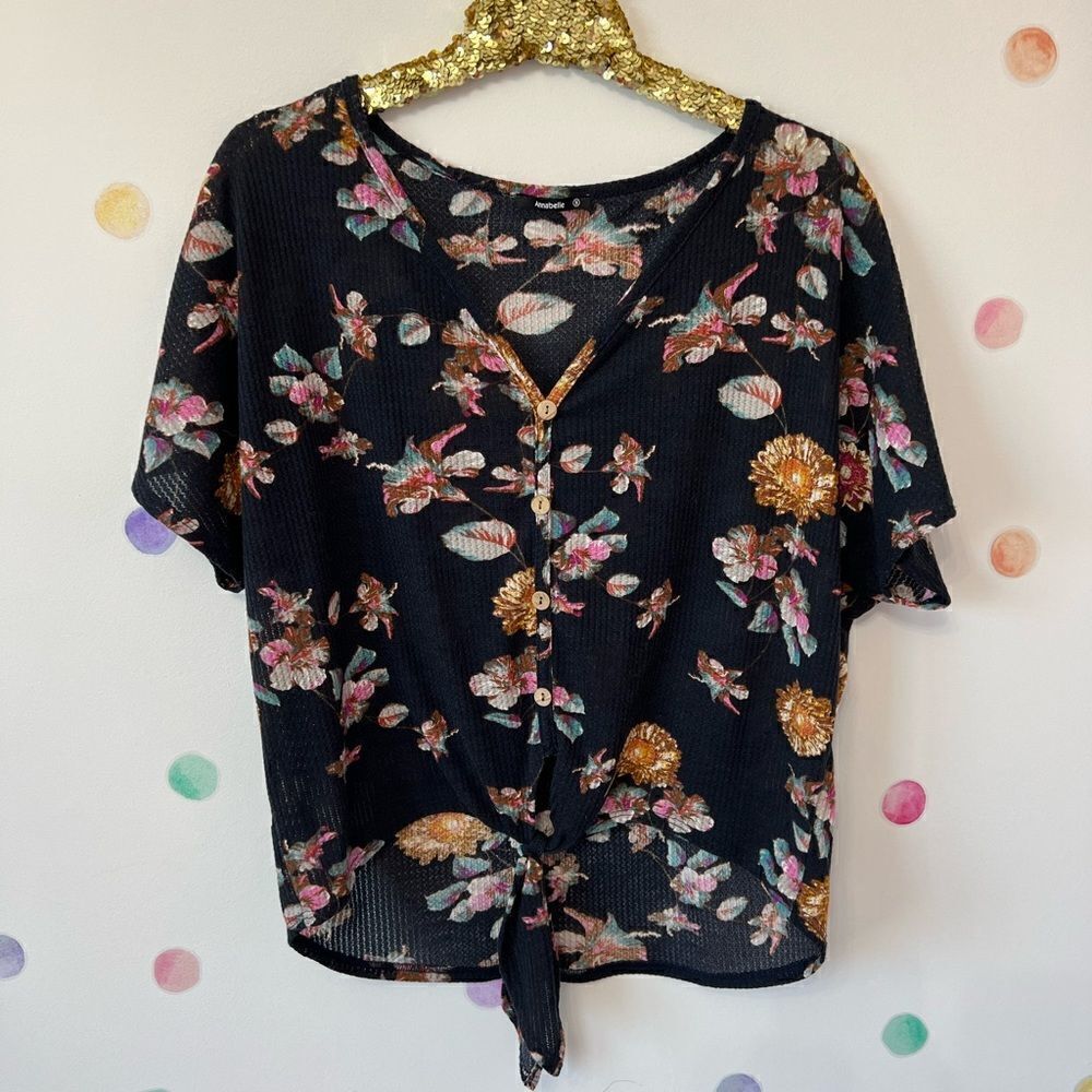 Navy Floral boutique Top